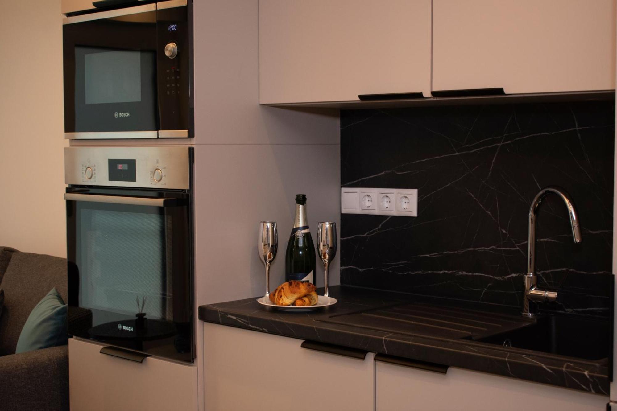 Luxury Cozy 2 Bdr Downtown Apt.4 부다페스트 외부 사진